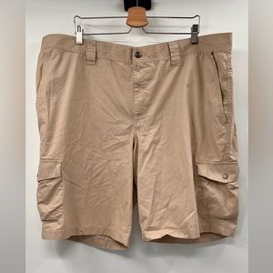 Men’s Columbia cargo shorts
